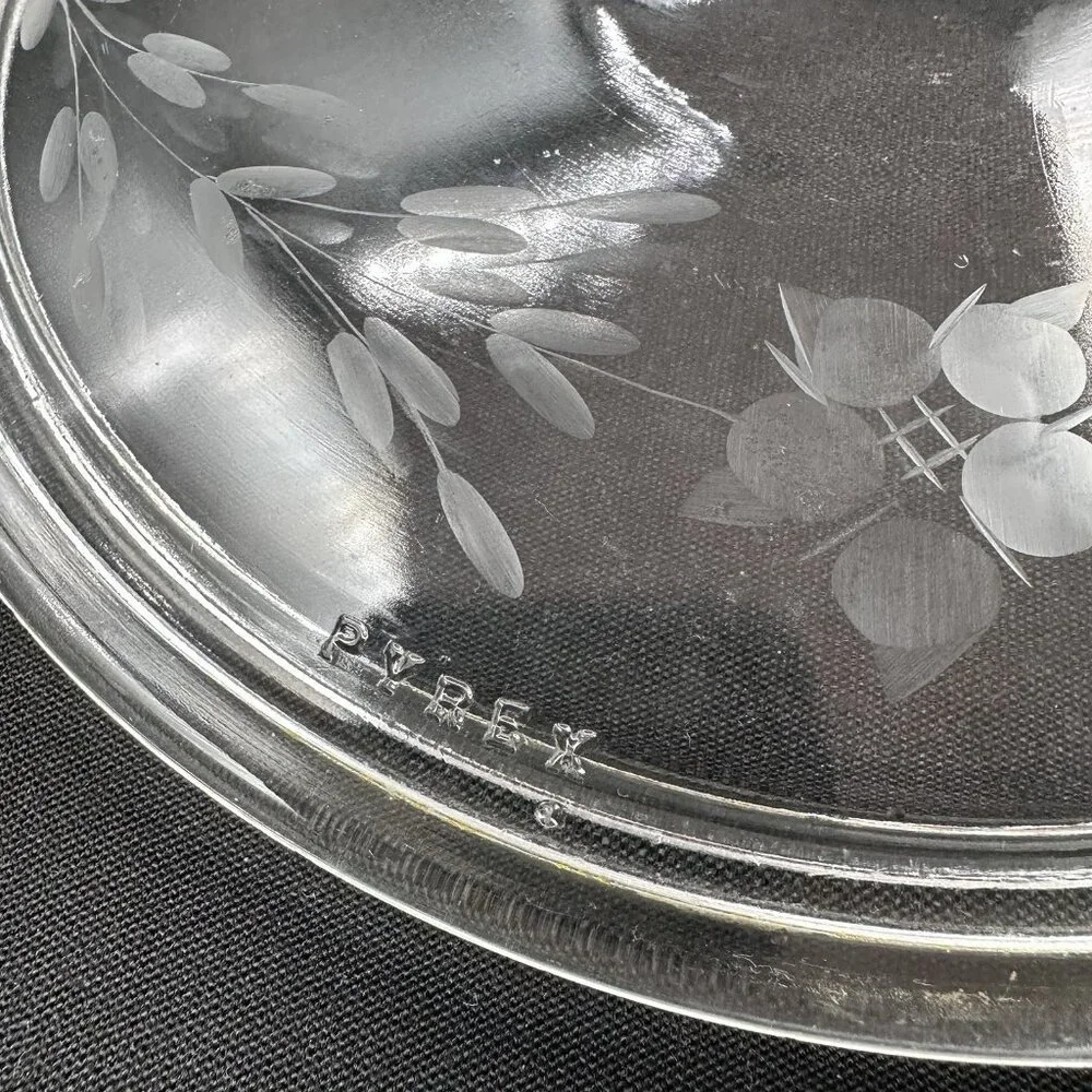 Vtg Pyrex Clear Glass Casserole w/ Etched Floral Lid 023 1.5 QT 623-C 1950s-60s